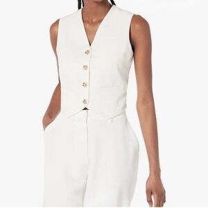 Chic White Sleeveless Women's Vest